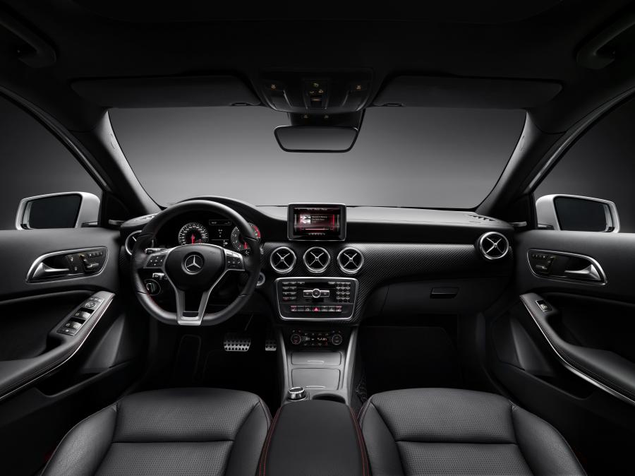  Mercedes-Benz A250 2012 года  (фото 8 из 37)